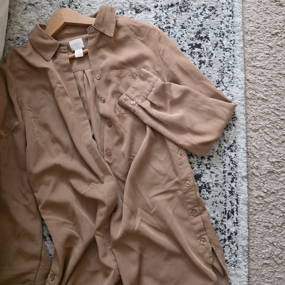 Chico's Tunic Button Up Collared Shirt Womens Size S (Chicos 0) Tan